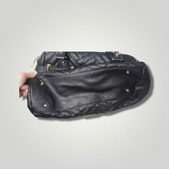 ❤️❤️ EUC Steve Madden Quilted Herringbone pattern Black Shoulder Bag❤️❤️ - Picture 5 of 7